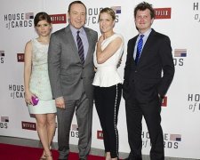 Сервіс Netflix дослідив, як глядачі «підсаджуються» на серіали