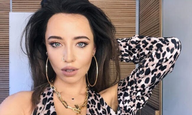 Надя Дорофєєва в коротеньких шортах змусила чоловіків пускати слинки: "Майка просвічується"