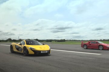 McLaren P1 vs Ferrari F40, скріншот