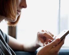 Apple порадувала новими смайлами в день народження емодзі