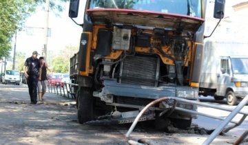Водій влетів в огорожу задля порятунку людей (ФОТО)