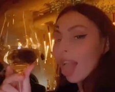 Маша Полякова, скріншот з відео
