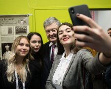 Порошенко проігнорував 15 допитів у ДБР, блогер показав, куди подівся експрезидент: "Петя гастролює"