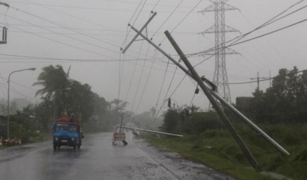 Четверо філіппінців загинули через тайфун Коппу