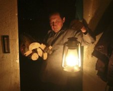 Україна припинила подачу електрики на Донбас
