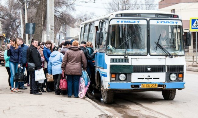 У Одес накрили маршрутчика-камікадзе з "липовим" посвідченням: кожна поїздка могла стати останньою