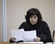Отпустила Саакашвили, сядешь сама: судья Цокол может потерять должность