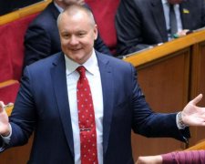 "Орендар Криму" заплутався у власних позовах