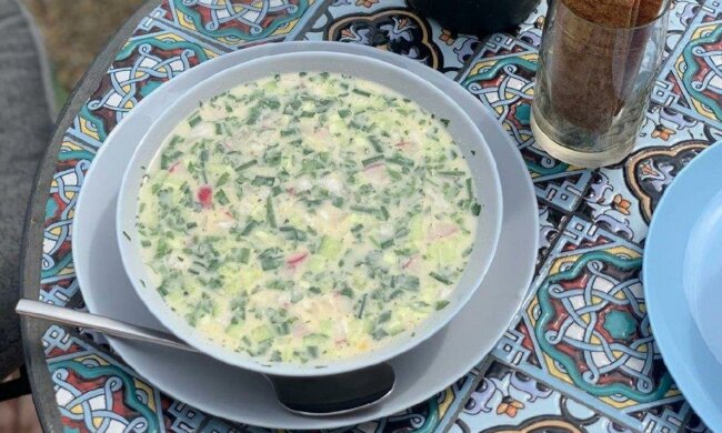 Унікальний рецепт окрошки змусить забути про спеку та палюче сонце - такого ще ніхто не куштував