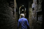 Українці знайшли таємну кімнату, кадри вражають: що приховують прадавні катакомби