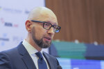 "Допит" Яценюка порвав українців: "Сєня, купи собі півня і крути йому пейси"
