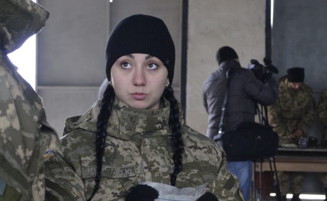 Женщины в ВСУ, скриншот: YouTube