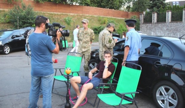 В Киеве правоохранители провели спецоперацию "Мажор" (видео)