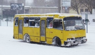 Киевлянин с ножем бросился на водителя маршрутки