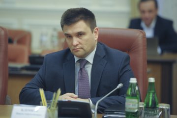 Клімкін розповів про скандальну "бійку" з людьми Путіна: "Кинув через стіл"