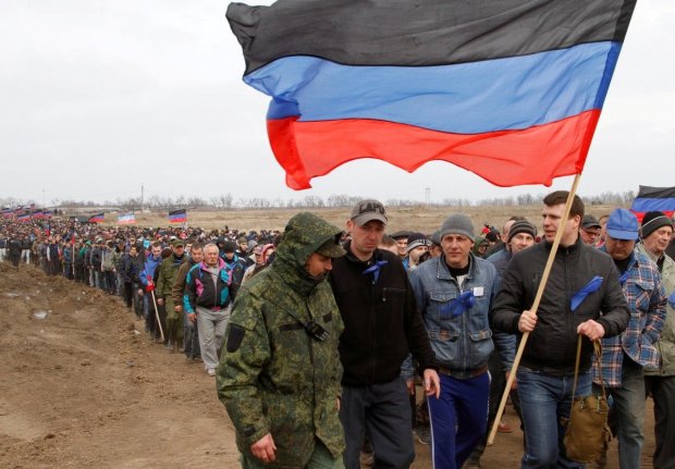 "Люто боятся": маньяки Путина запретили мобильную связь в оккупированном Донецке