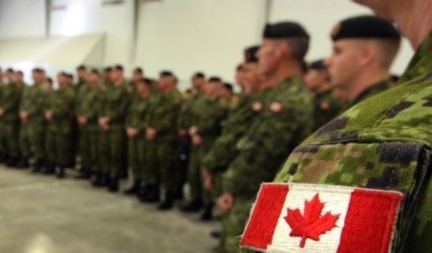 200 канадських військових прибули до України