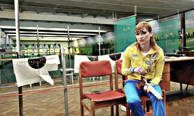 В яблучко: влучний постріл допоміг українці Костевич стати чемпіонкою світу