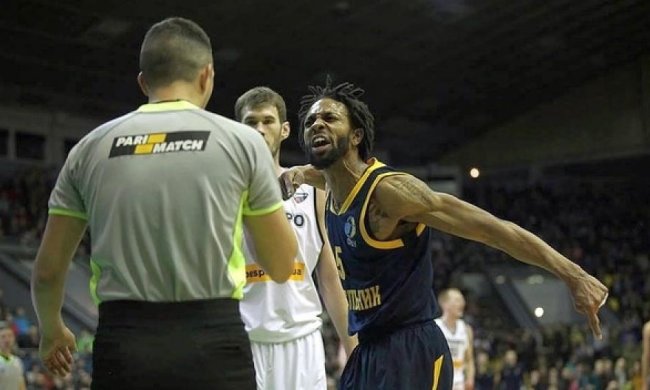 Лидер Будивельника дисквалифицирован на два матча