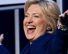 Клінтон набирає антитрампівську політичну групу