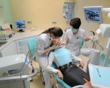 Російські стоматологи увічнили зубний біль