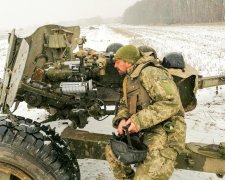 Боевики 10 раз обстреляли украинские позиции, есть раненые