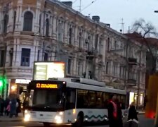 У Дніпрі водій тролейбуса відключився за кермом, пасажири обімліли