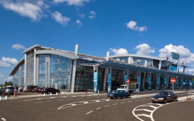 НП у київському аеропорту: що відомо на даний момент