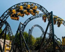 Удар, крики, темрява: популярний атракціон ледь не вбив дівчину