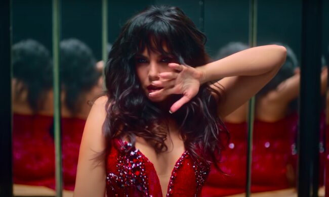 Настя Каменских, скриншот из YouTube