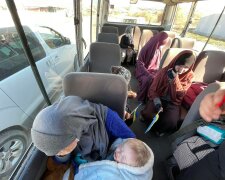 Українки з дітьми повернулися з сирійського полону на Новий рік і заголосили на весь світ: "Вийшла заміж за бойовика"