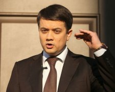 Дмитрий Разумков откровенно рассказал о влиянии Коломойского на "Слугу Народа"