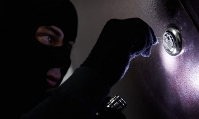 Квартирні крадіжки, фото province