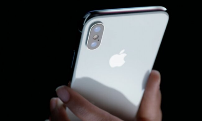 І це не ціна: експерти назвали головну причину провалу iPhone X