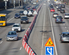 У Києві відкрили один із "втомлених" мостів, але радіти рано: що потрібно знати