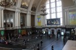На київському вокзалі орудує банда злодійок, залишать вас голими і босими: бережіть гаманці