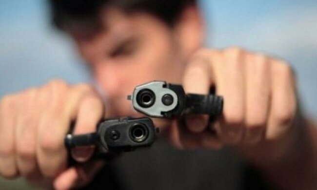 Мешканець Полтави розстріляв двох чоловіків на зупинці