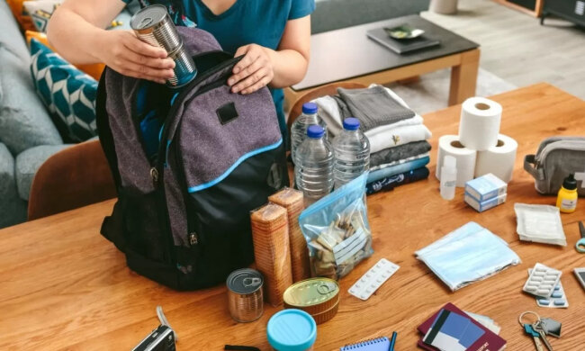 Тривожна валіза. Фото з відкритих джерел