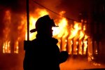 У Москві вщент вигоріло лігво ганебних "вовків" Путіна: кадри свята