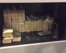 Працівники ДФС вимагали у підприємця мільйонний хабар