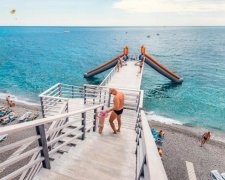 Оккупанты нашли новое объяснение пустым пляжам в Крыму