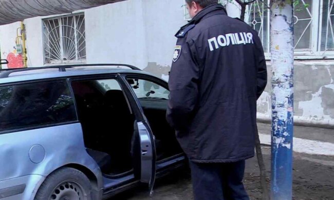 В Одесі 12-річний рецидивіст викрав автомобіль і ліг у ньому спати
