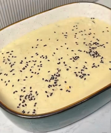 Заливний пиріг з яйцями і тунцем: фото скрін рецепту