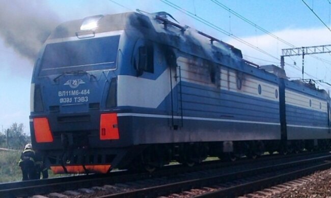 Электричка загорелась на Прикарпатье