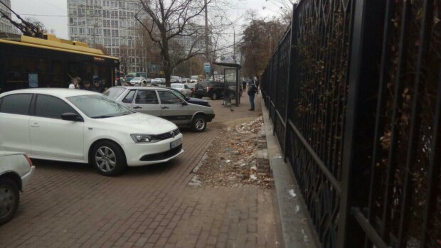 Власти Киева приготовили водителям неприятный сюрприз: стоимость возрастет в 10 раз