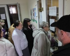 Субсидії для працюючих пенсіонерів: у Гройсмана вигадали нові випробування