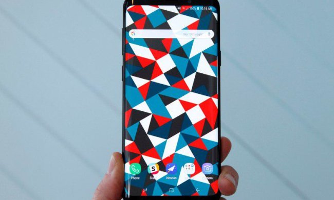 Огидна підробка: живі фото Samsung Galaxy S10 шокували мережу