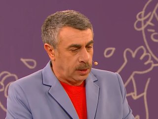 Доктор Євген Комаровський, кадр з відео