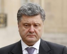 В сети вспомнили, как Порошенко наградил Корбана орденом (фото) 