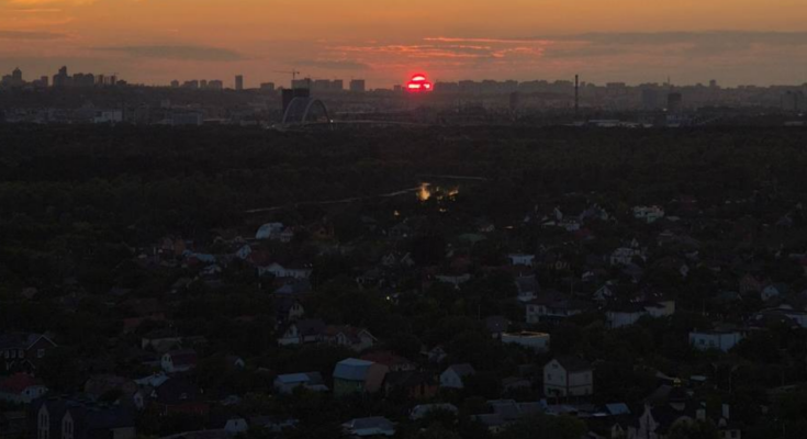Погода, захід сонця, фото із соцмереж